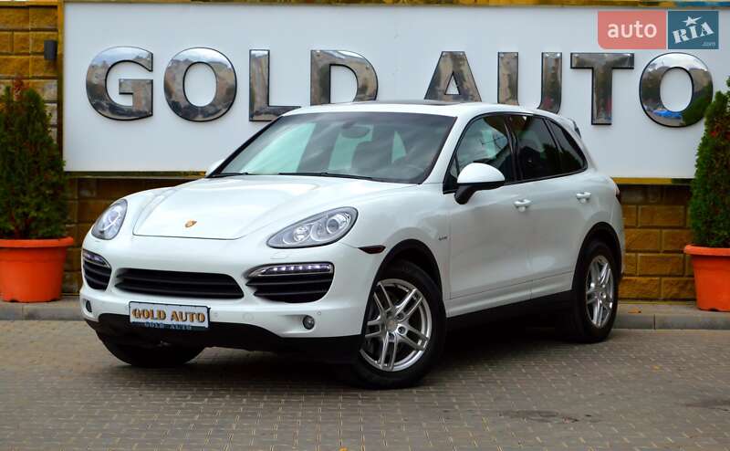 Позашляховик / Кросовер Porsche Cayenne 2012 в Одесі