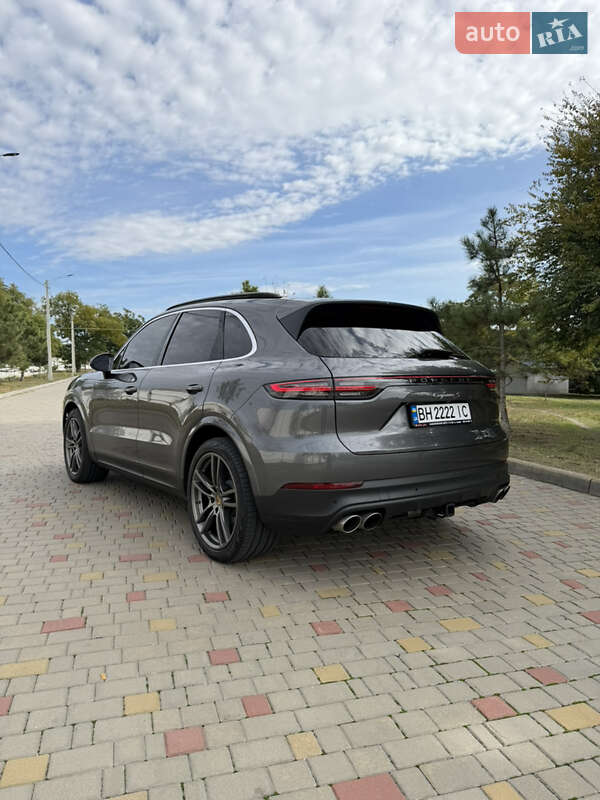 Внедорожник / Кроссовер Porsche Cayenne 2020 в Измаиле
