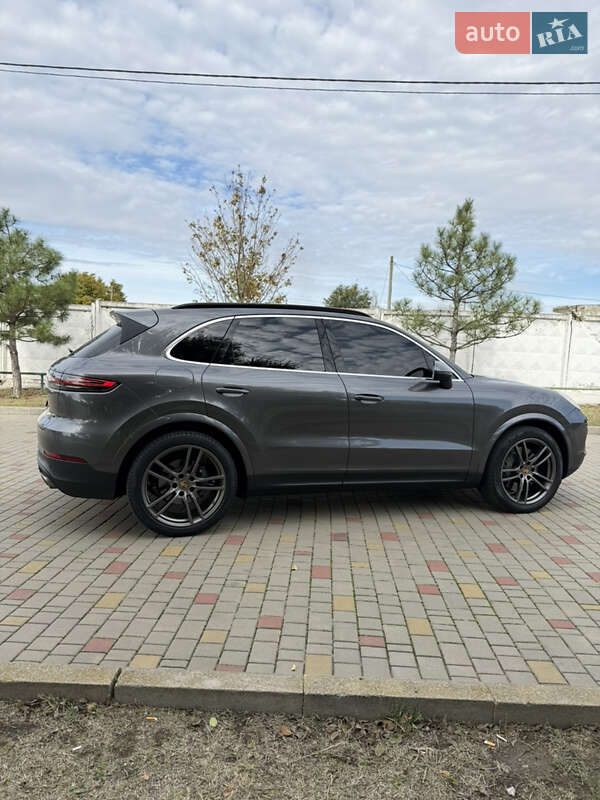 Внедорожник / Кроссовер Porsche Cayenne 2020 в Измаиле