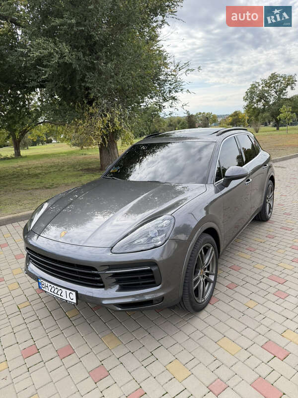 Внедорожник / Кроссовер Porsche Cayenne 2020 в Измаиле