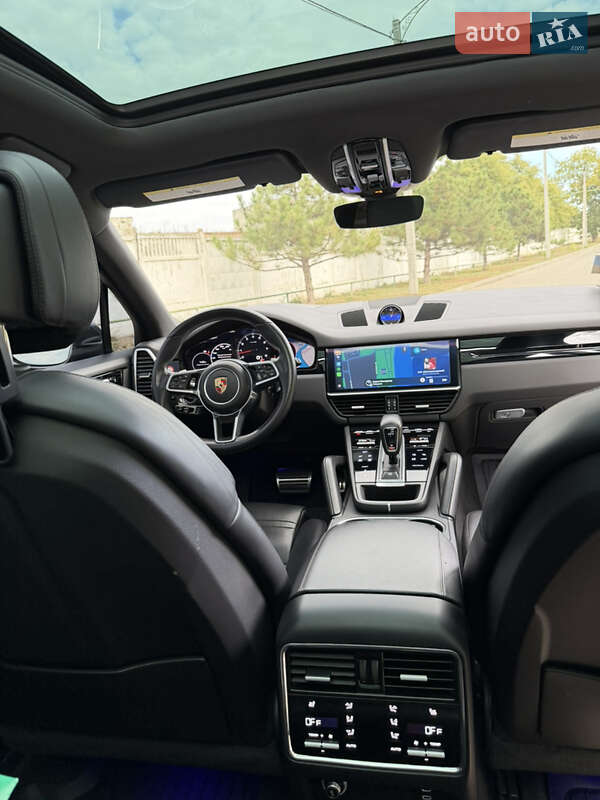 Внедорожник / Кроссовер Porsche Cayenne 2020 в Измаиле
