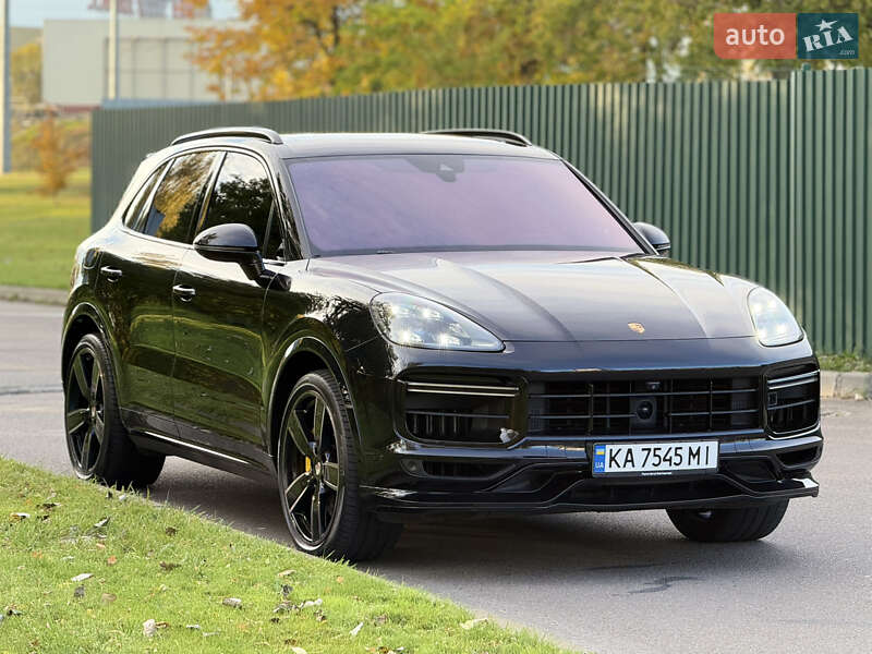 Позашляховик / Кросовер Porsche Cayenne 2018 в Києві