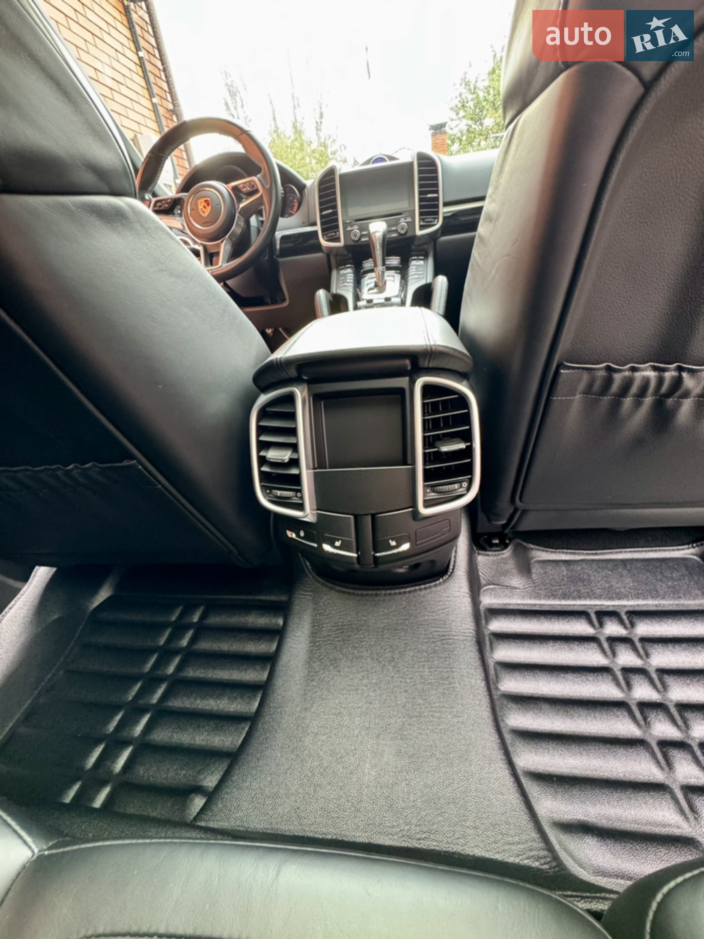 2016 Porsche Cayenne - мініатюра 18