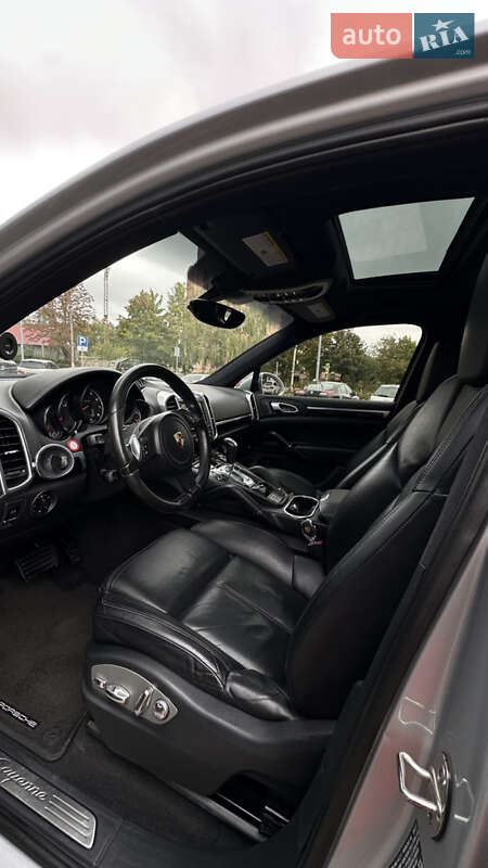 Позашляховик / Кросовер Porsche Cayenne 2012 в Івано-Франківську