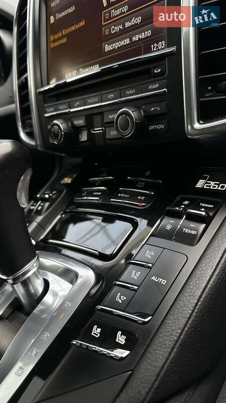 Позашляховик / Кросовер Porsche Cayenne 2012 в Івано-Франківську