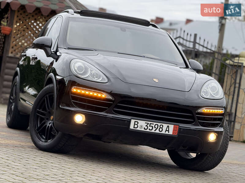 Внедорожник / Кроссовер Porsche Cayenne 2012 в Самборе
