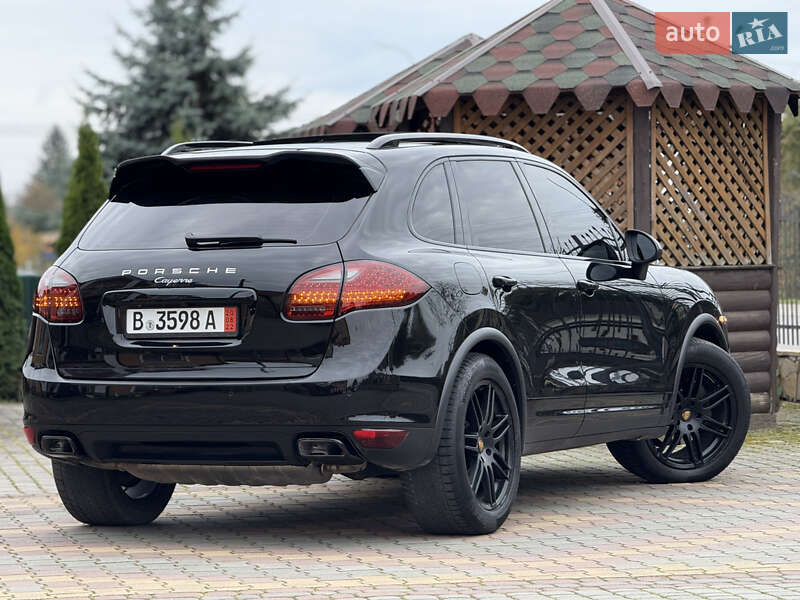 Внедорожник / Кроссовер Porsche Cayenne 2012 в Самборе