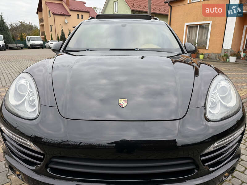 Внедорожник / Кроссовер Porsche Cayenne 2012 в Самборе