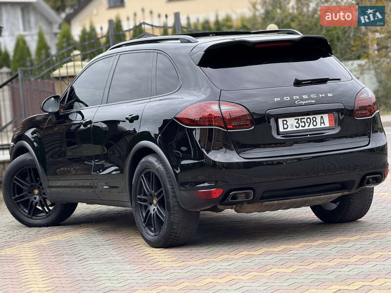 Внедорожник / Кроссовер Porsche Cayenne 2012 в Самборе