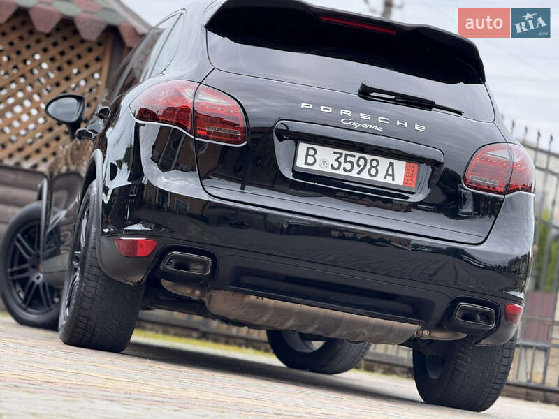 Внедорожник / Кроссовер Porsche Cayenne 2012 в Самборе