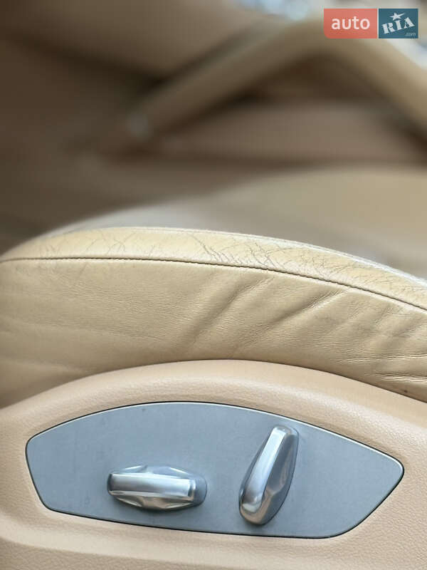 Внедорожник / Кроссовер Porsche Cayenne 2012 в Самборе