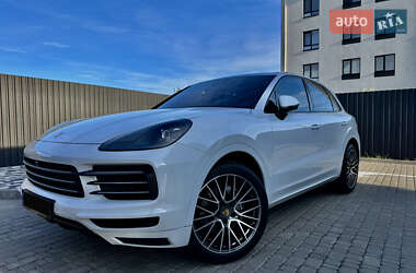 Внедорожник / Кроссовер Porsche Cayenne 2018 в Киеве