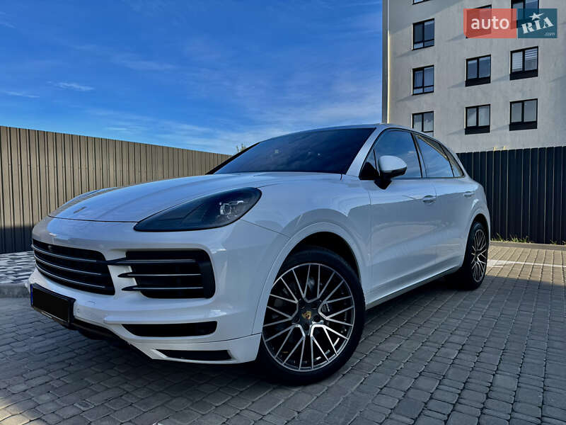 Внедорожник / Кроссовер Porsche Cayenne 2018 в Киеве фото 6 Внедорожник / Кроссовер Porsche Cayenne 2018 в Киеве