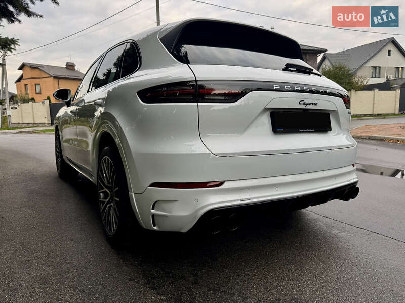 Внедорожник / Кроссовер Porsche Cayenne 2018 в Киеве фото 21 Внедорожник / Кроссовер Porsche Cayenne 2018 в Киеве