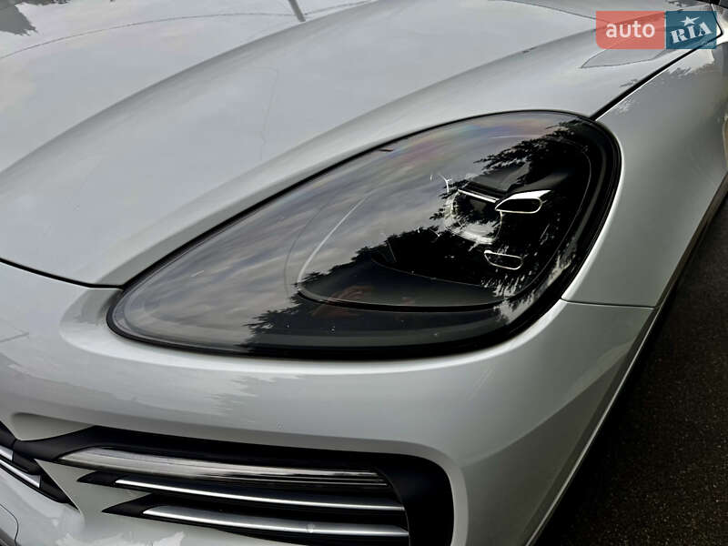 Внедорожник / Кроссовер Porsche Cayenne 2018 в Киеве фото 28 Внедорожник / Кроссовер Porsche Cayenne 2018 в Киеве
