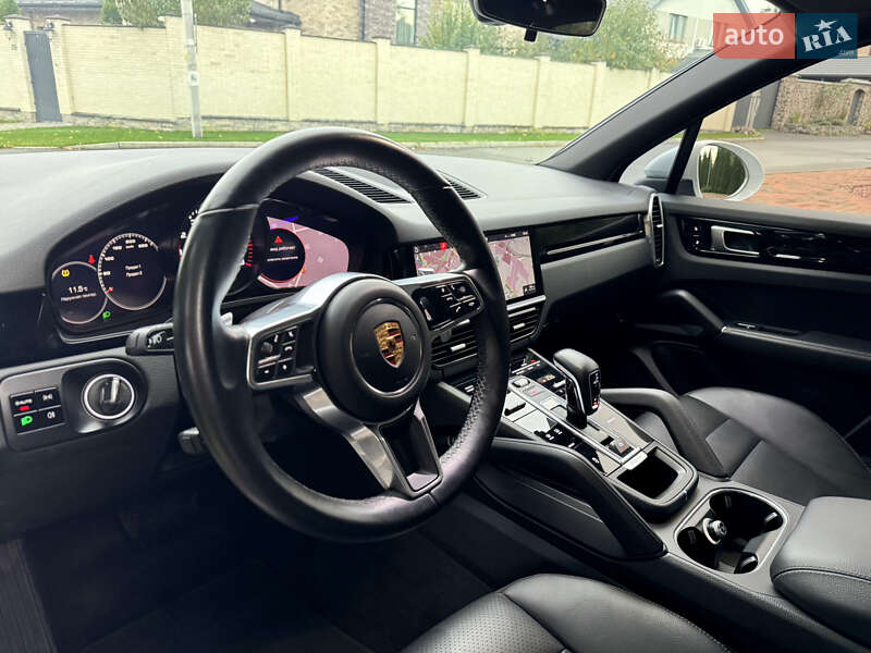 Внедорожник / Кроссовер Porsche Cayenne 2018 в Киеве фото 36 Внедорожник / Кроссовер Porsche Cayenne 2018 в Киеве