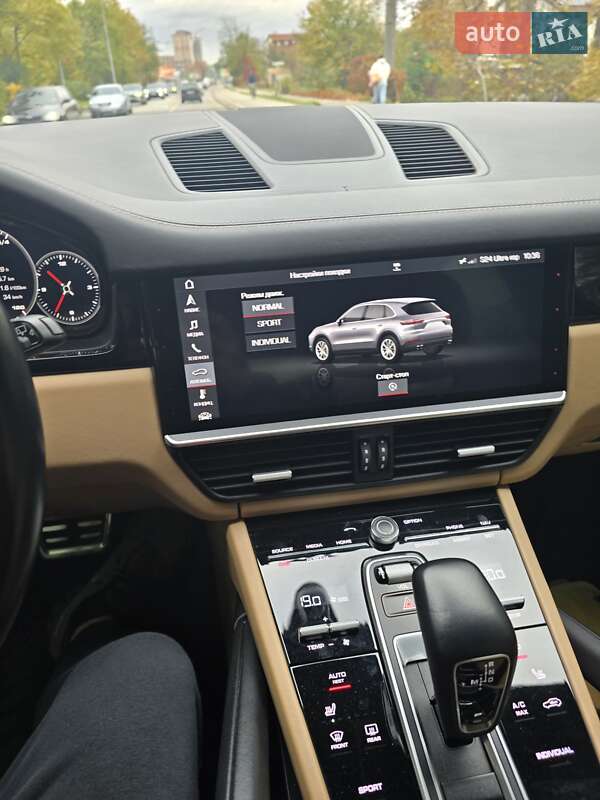 Позашляховик / Кросовер Porsche Cayenne 2018 в Івано-Франківську