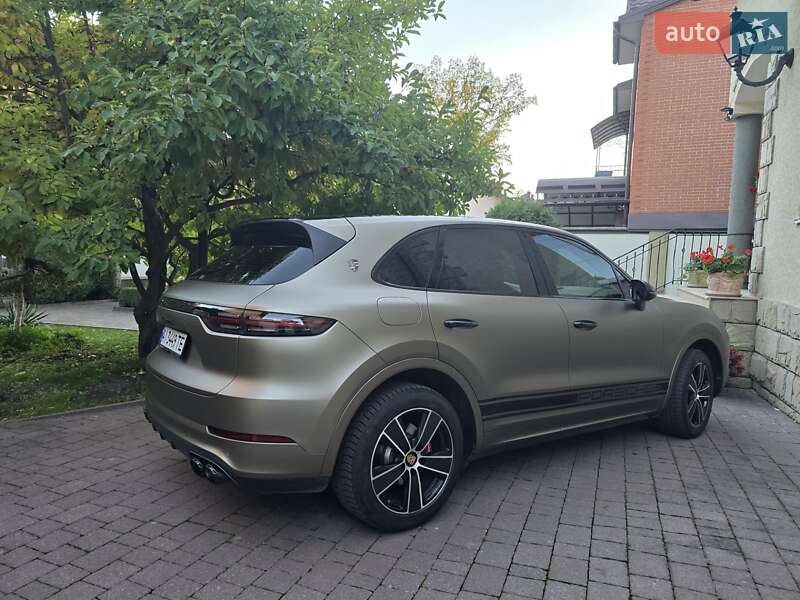Позашляховик / Кросовер Porsche Cayenne 2018 в Івано-Франківську