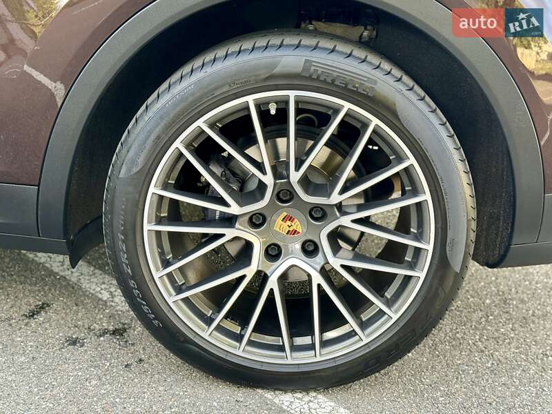 Внедорожник / Кроссовер Porsche Cayenne 2018 в Киеве фото 25 Внедорожник / Кроссовер Porsche Cayenne 2018 в Киеве