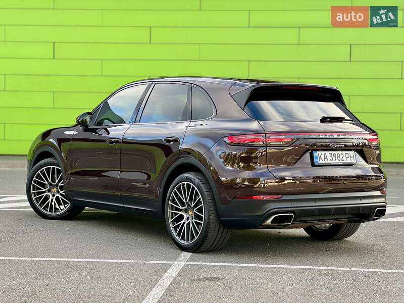 Внедорожник / Кроссовер Porsche Cayenne 2018 в Киеве фото 27 Внедорожник / Кроссовер Porsche Cayenne 2018 в Киеве