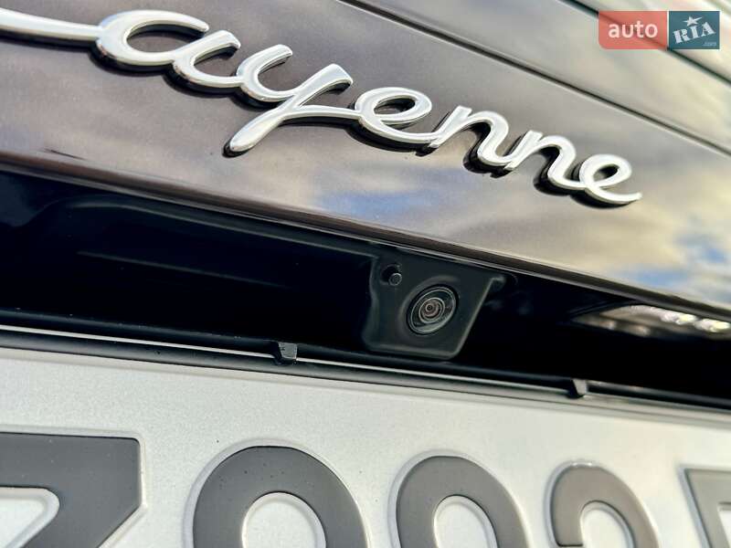 Внедорожник / Кроссовер Porsche Cayenne 2018 в Киеве фото 31 Внедорожник / Кроссовер Porsche Cayenne 2018 в Киеве