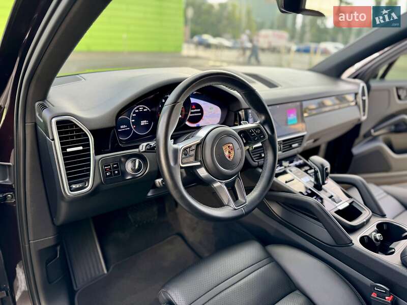 Внедорожник / Кроссовер Porsche Cayenne 2018 в Киеве фото 39 Внедорожник / Кроссовер Porsche Cayenne 2018 в Киеве