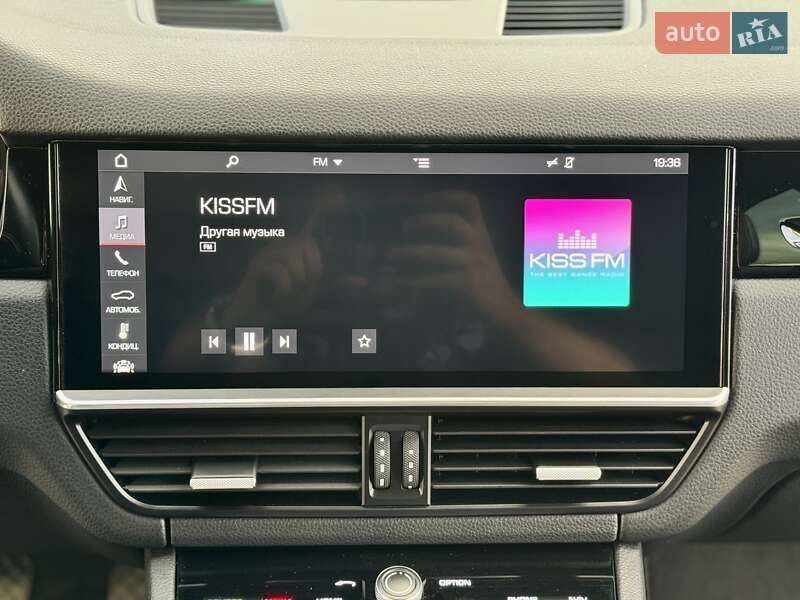 Внедорожник / Кроссовер Porsche Cayenne 2018 в Киеве фото 62 Внедорожник / Кроссовер Porsche Cayenne 2018 в Киеве