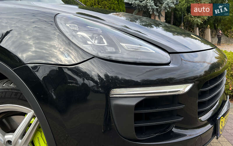 Позашляховик / Кросовер Porsche Cayenne 2015 в Львові фото 28 Позашляховик / Кросовер Porsche Cayenne 2015 в Львові