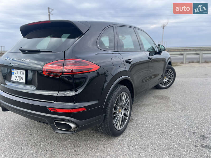 Позашляховик / Кросовер Porsche Cayenne 2014 в Черкасах