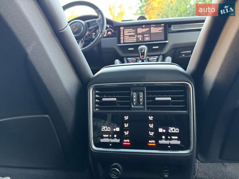 Позашляховик / Кросовер Porsche Cayenne 2018 в Тернополі фото 11 Позашляховик / Кросовер Porsche Cayenne 2018 в Тернополі