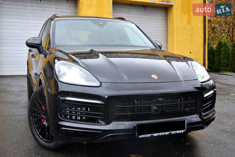Внедорожник / Кроссовер Porsche Cayenne 2020 в 