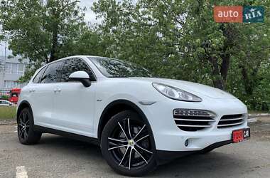 Позашляховик / Кросовер Porsche Cayenne 2014 в  фото 14 Позашляховик / Кросовер Porsche Cayenne 2014 в
