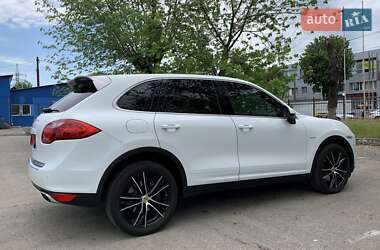 Позашляховик / Кросовер Porsche Cayenne 2014 в  фото 23 Позашляховик / Кросовер Porsche Cayenne 2014 в