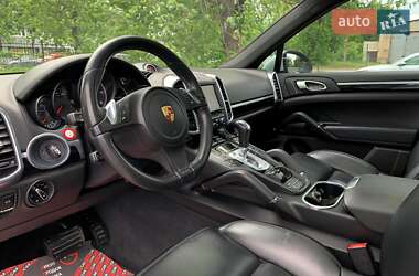 Позашляховик / Кросовер Porsche Cayenne 2014 в  фото 25 Позашляховик / Кросовер Porsche Cayenne 2014 в