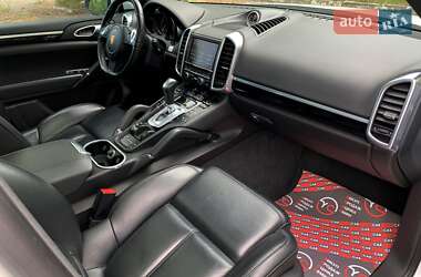 Позашляховик / Кросовер Porsche Cayenne 2014 в  фото 33 Позашляховик / Кросовер Porsche Cayenne 2014 в
