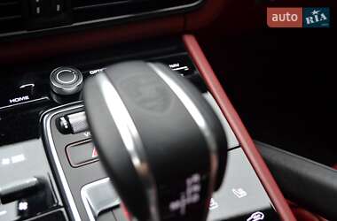 Внедорожник / Кроссовер Porsche Cayenne 2020 в 