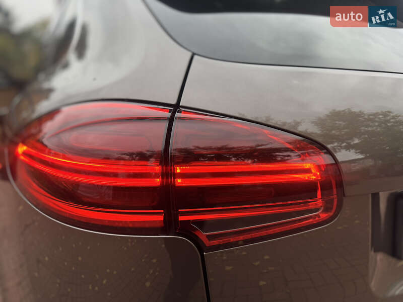 Позашляховик / Кросовер Porsche Cayenne 2015 в Києві фото 33 Позашляховик / Кросовер Porsche Cayenne 2015 в Києві