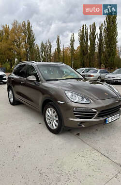 Внедорожник / Кроссовер Porsche Cayenne 2012 в Полтаве