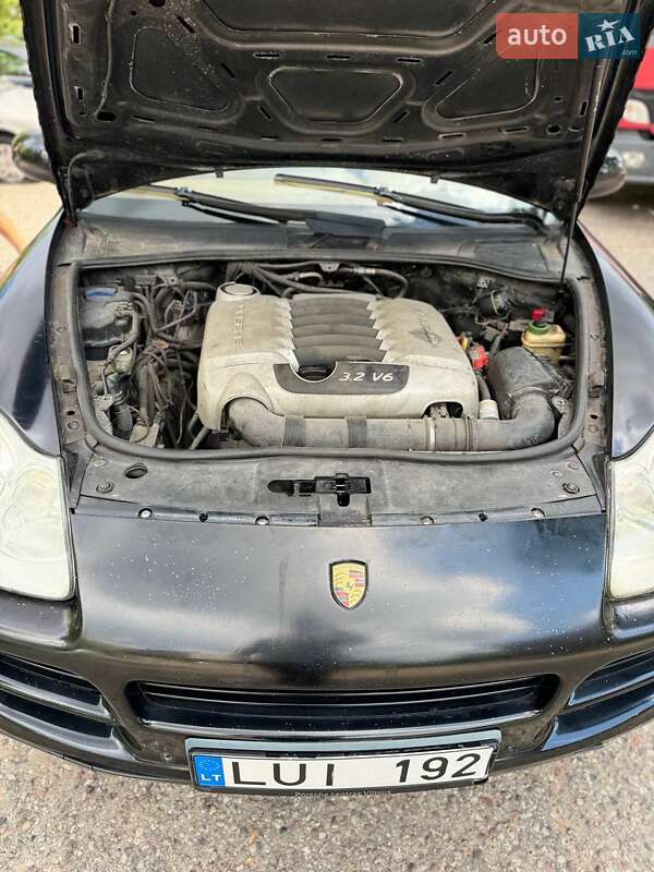 Внедорожник / Кроссовер Porsche Cayenne 2005 в Одессе