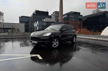 Внедорожник / Кроссовер Porsche Cayenne 2012 в 