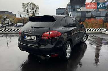 Внедорожник / Кроссовер Porsche Cayenne 2012 в 
