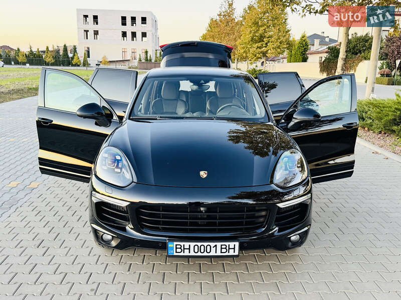 Внедорожник / Кроссовер Porsche Cayenne 2017 в Одессе фото 35 Внедорожник / Кроссовер Porsche Cayenne 2017 в Одессе