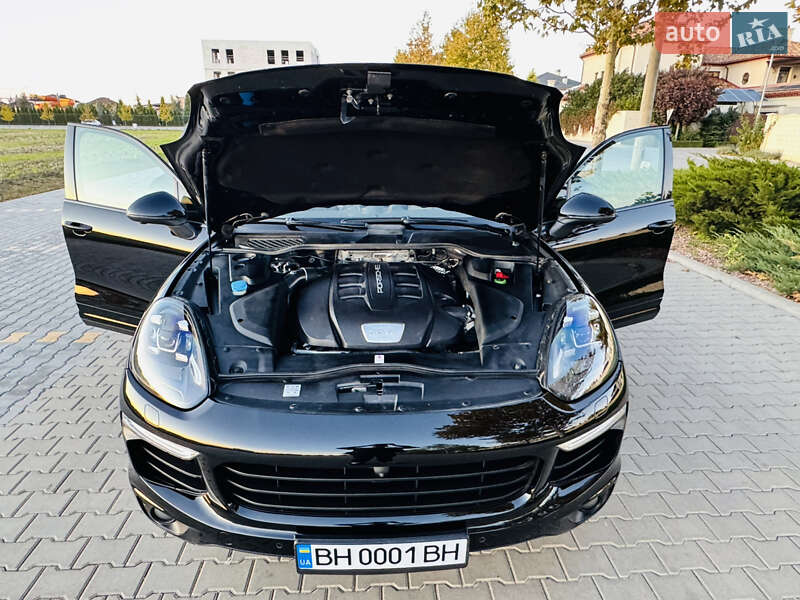 Внедорожник / Кроссовер Porsche Cayenne 2017 в Одессе фото 55 Внедорожник / Кроссовер Porsche Cayenne 2017 в Одессе