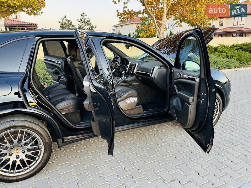 Внедорожник / Кроссовер Porsche Cayenne 2017 в Одессе фото 58 Внедорожник / Кроссовер Porsche Cayenne 2017 в Одессе