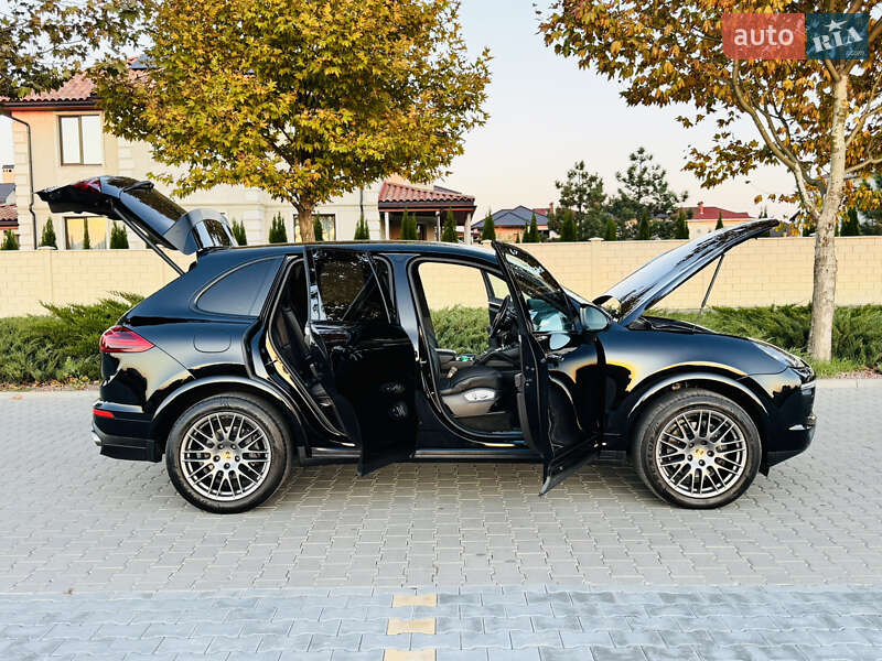 Внедорожник / Кроссовер Porsche Cayenne 2017 в Одессе фото 80 Внедорожник / Кроссовер Porsche Cayenne 2017 в Одессе