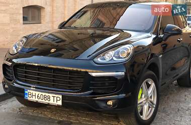 Позашляховик / Кросовер Porsche Cayenne 2015 в Одесі