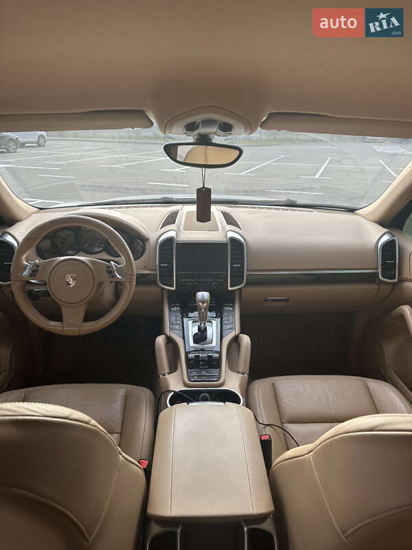 Позашляховик / Кросовер Porsche Cayenne 2013 в Києві фото 14 Позашляховик / Кросовер Porsche Cayenne 2013 в Києві