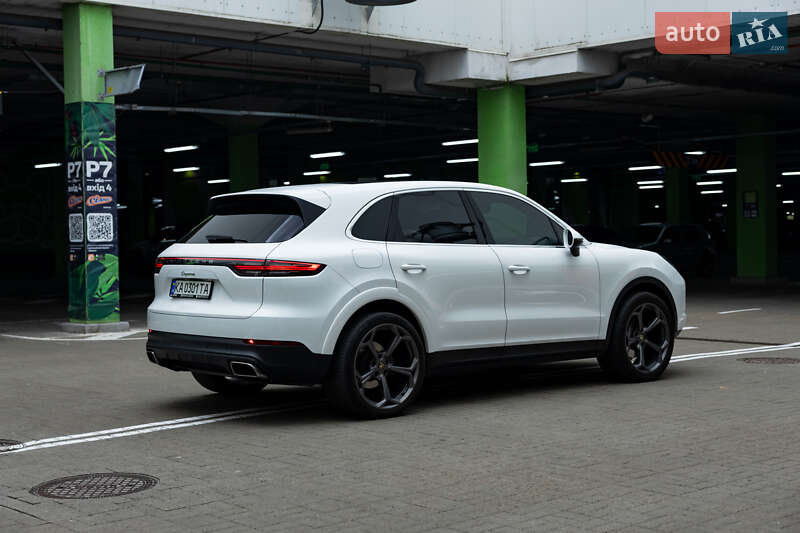 Позашляховик / Кросовер Porsche Cayenne 2020 в Києві
