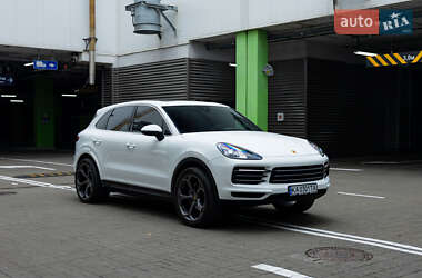 Внедорожник / Кроссовер Porsche Cayenne 2020 в Киеве