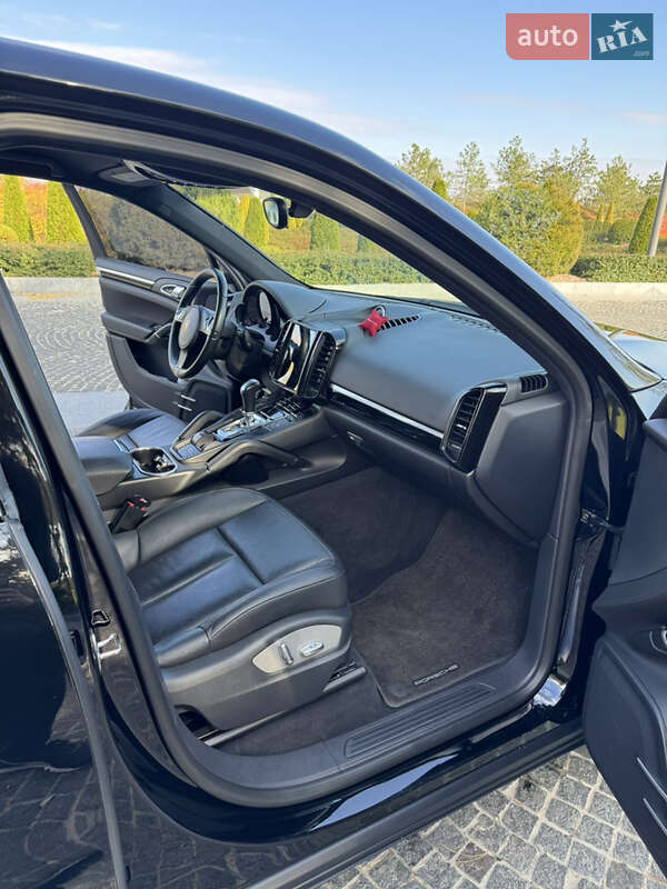 Позашляховик / Кросовер Porsche Cayenne 2014 в Дніпрі фото 20 Позашляховик / Кросовер Porsche Cayenne 2014 в Дніпрі